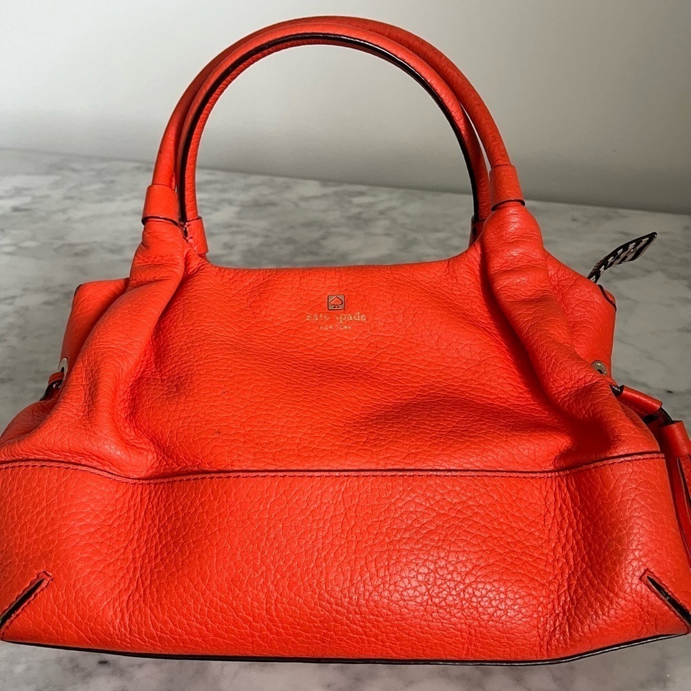 EUC Kate Spade New York Southport Ave Flame Pebble Leather Stevie Handbag